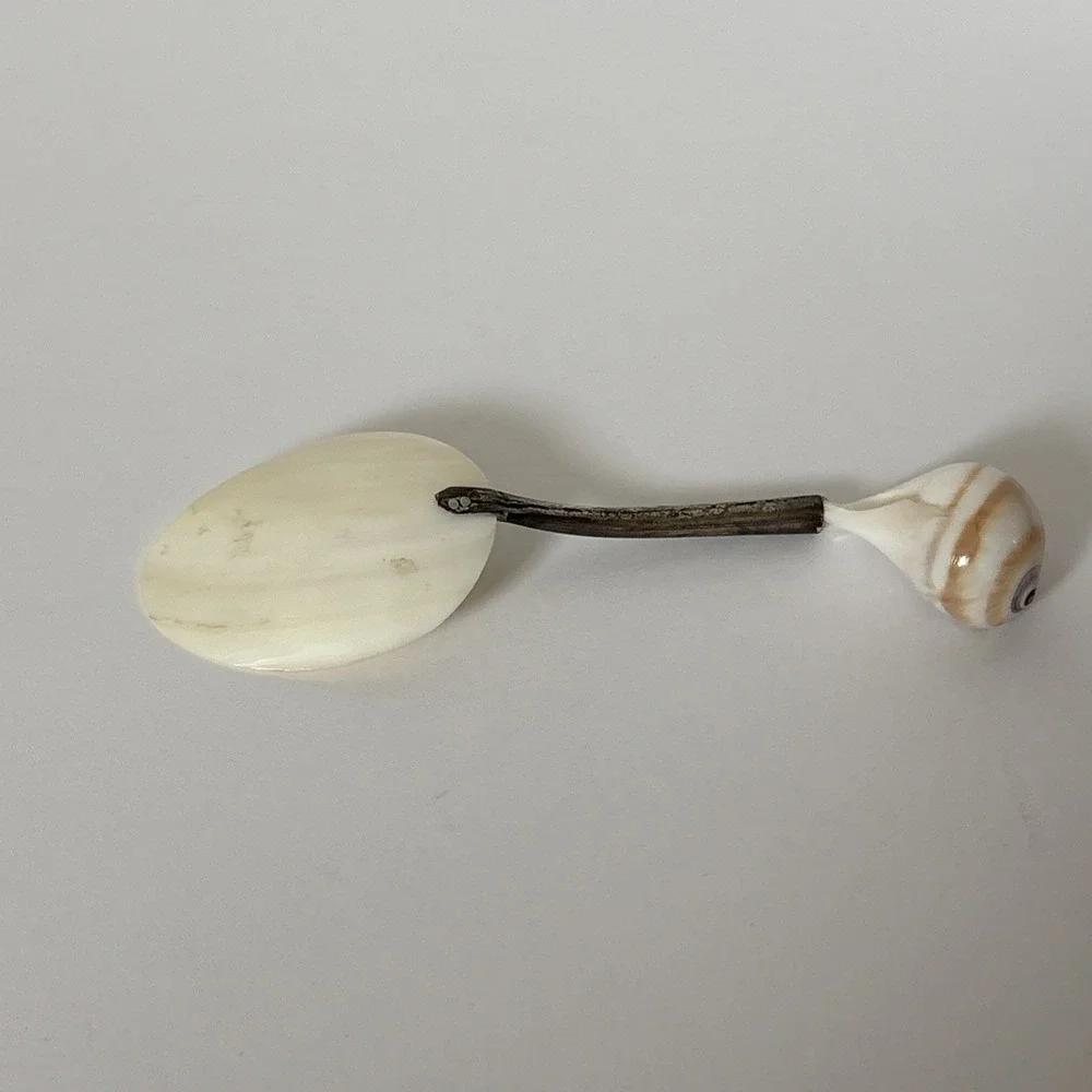 Vintage Mother of Pearl Silverplate Caviar Spoon